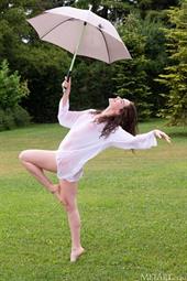 Wet Brunette Guinevere Huney Wet Brunette Guinevere Huney