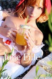 Zyzle Fille Zyzle Fille