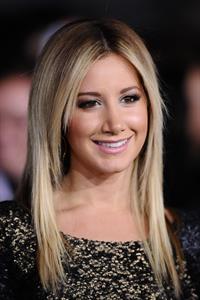 Ashley Tisdale video Breaking Dawn 2 premiere in LA 11/12/12 