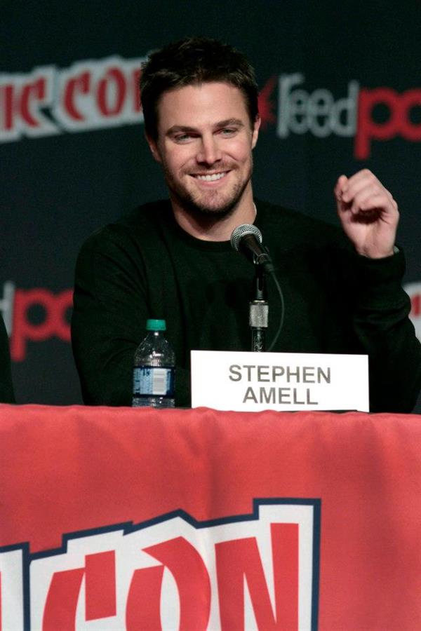 Stephen Amell