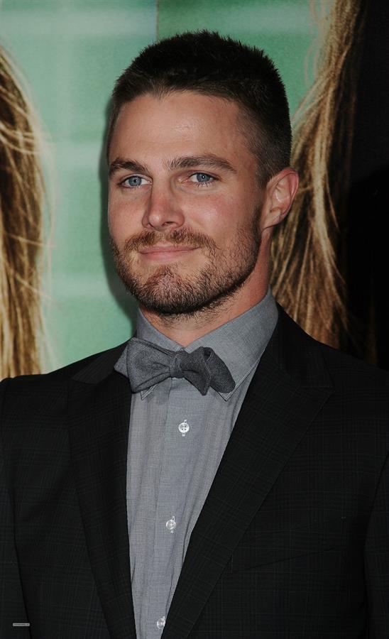 Stephen Amell