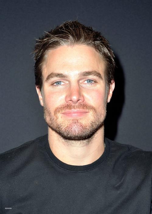 Stephen Amell
