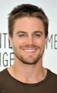 Stephen Amell