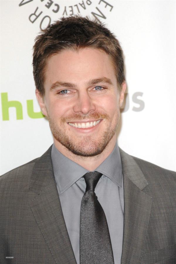 Stephen Amell