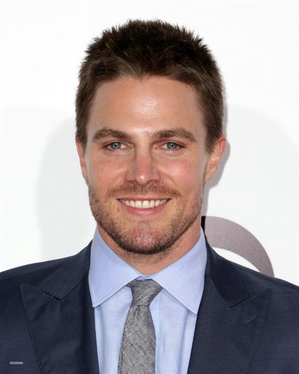 Stephen Amell