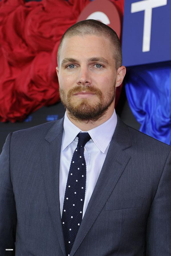 Stephen Amell