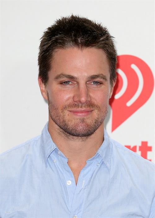 Stephen Amell