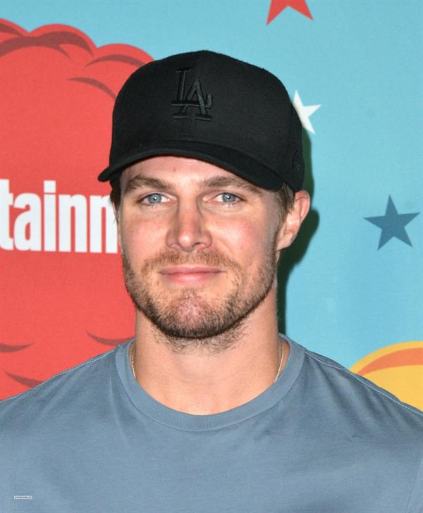 Stephen Amell