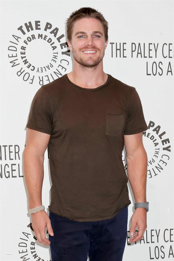 Stephen Amell