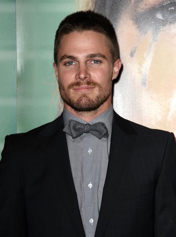 Stephen Amell