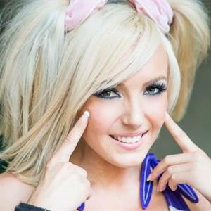 Jessica Nigri as Juliet Starling