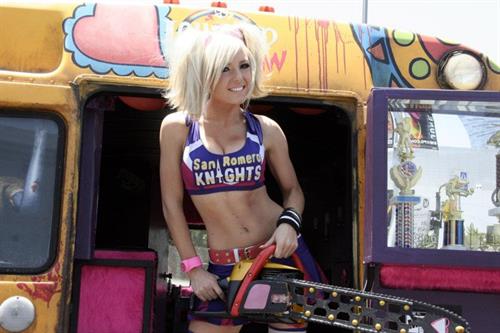Jessica Nigri as Juliet Starling