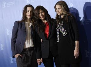 Amanda Peet attends the International Film Festival in Berlin on Feburary 16, 2010