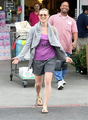 Amy Smart at Bristol Farms in Beverly Hills on July 6, 2010