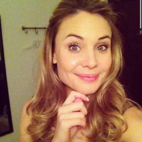 Leah Pipes taking a selfie