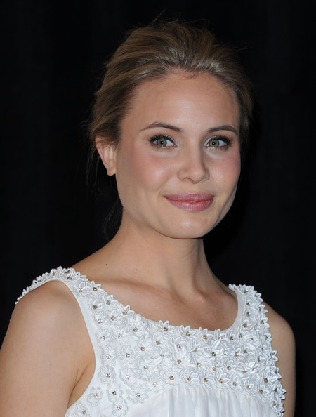 Leah Pipes