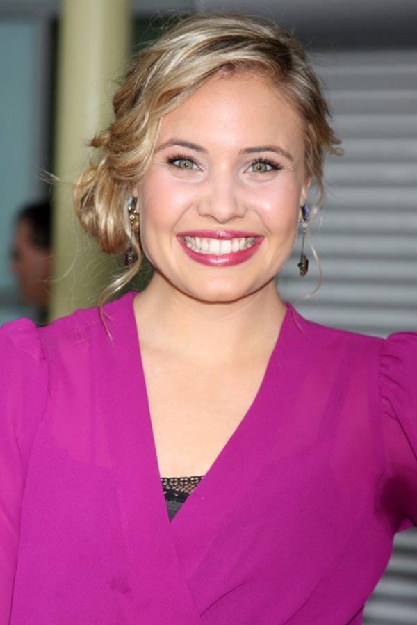 Leah Pipes