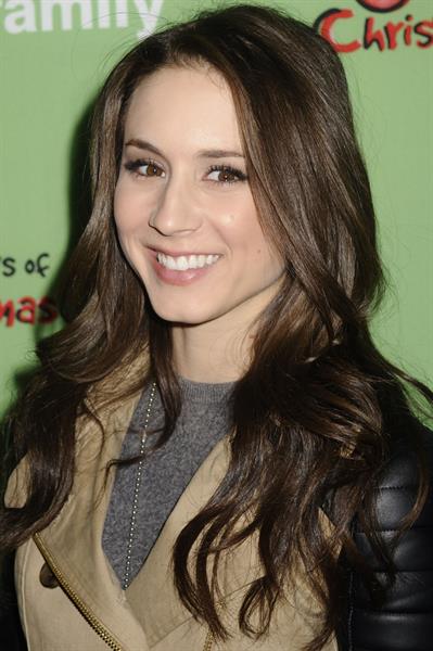 Troian Bellisario