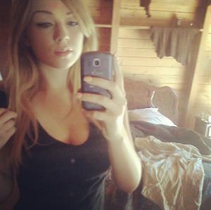 Alaina Fox taking a selfie