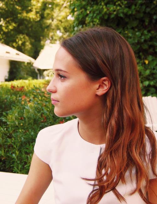 Alicia Vikander