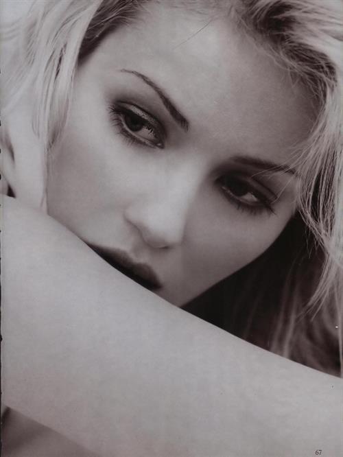 Elisha Cuthbert