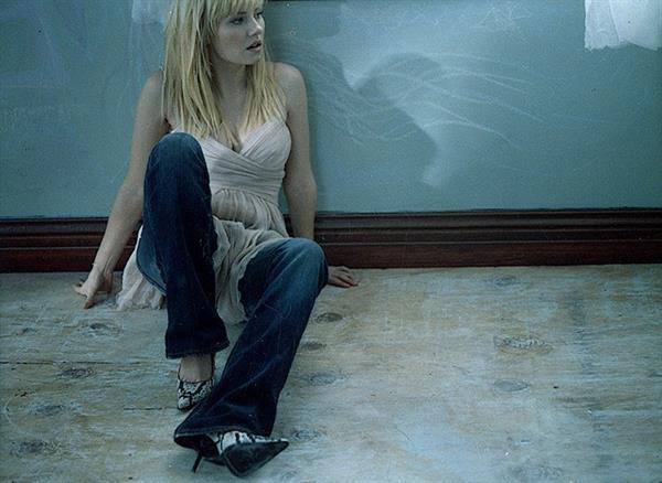 Elisha Cuthbert