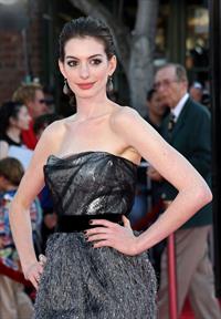 Anne Hathaway attends the premiere of Get Smart in Los Angeles