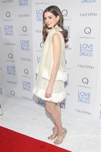 Anne Hathaway Love & Other Drugs screening at the DGA Theater in New York City on November 16, 2010