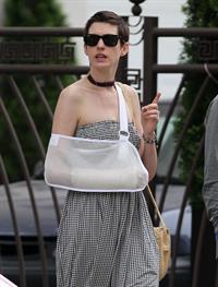 Anne Hathaway out for lunch in Brooklyn New York City on May 30, 2012