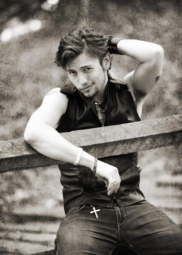 Jackson Rathbone