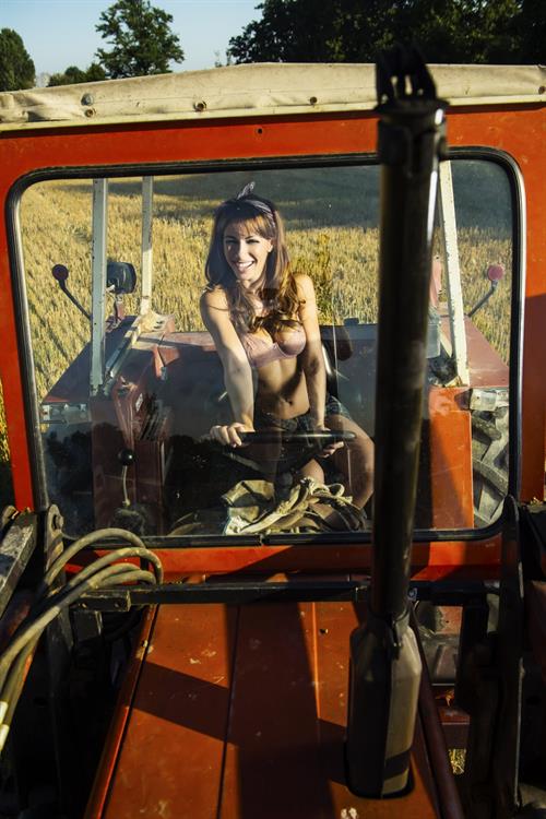 Melita Toniolo in lingerie