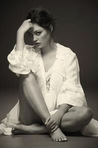 Phoebe Tonkin