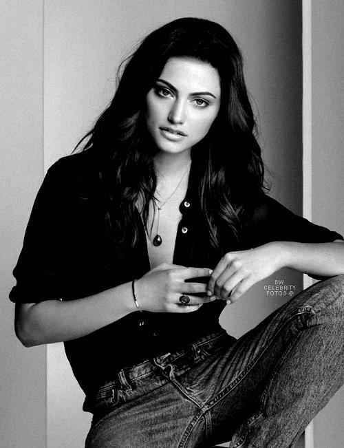 Phoebe Tonkin