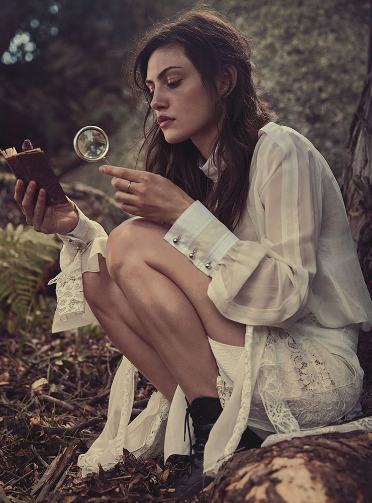 Phoebe Tonkin