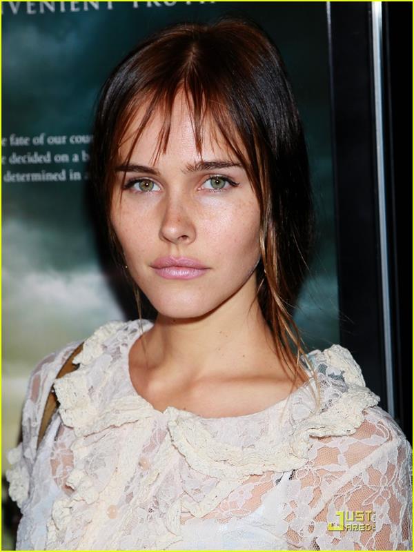 Isabel Lucas