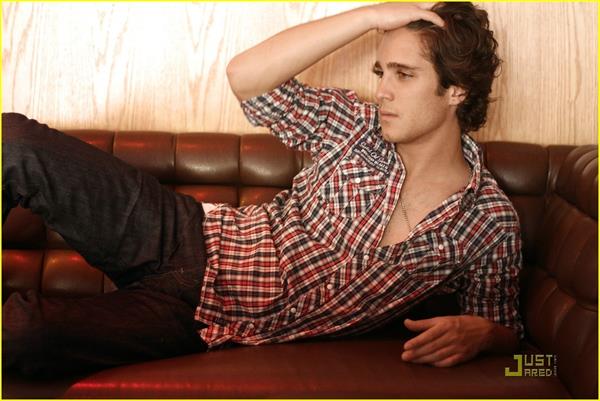 Diego Boneta