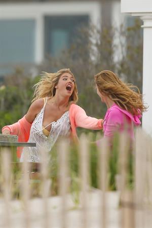 Kate Upton on the set of 'The Other Woman' in NY on June 6, 2013
