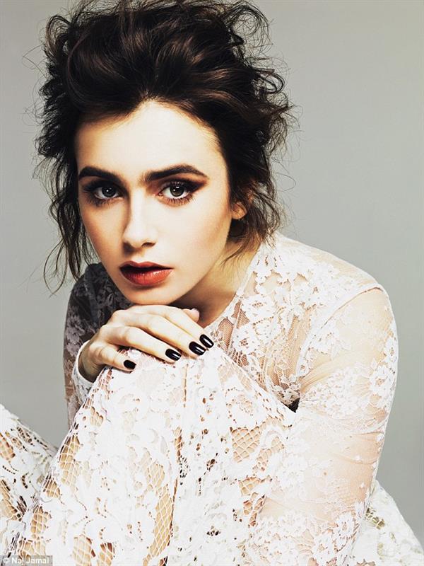 Lily Collins