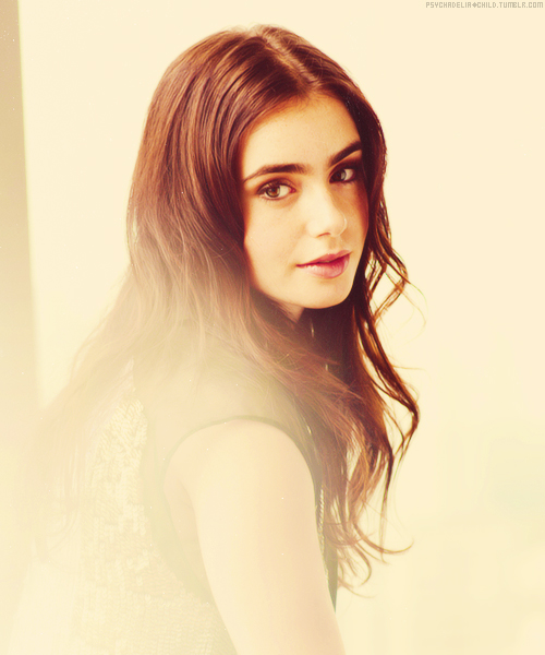 Lily Collins