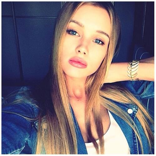 Olya Abramovich taking a selfie