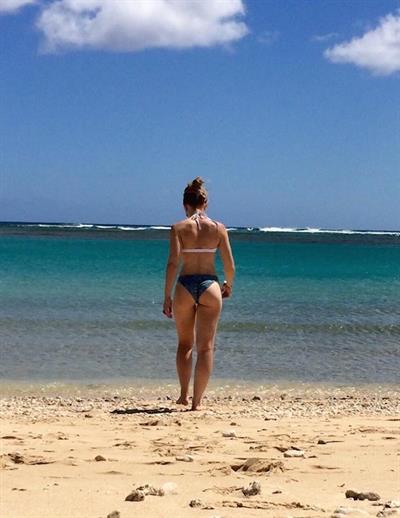 Anonymous in a bikini - ass