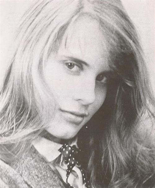 Lori Singer