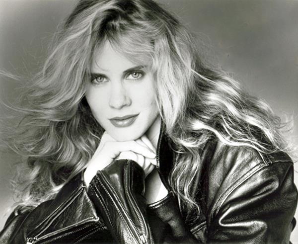 Lori Singer