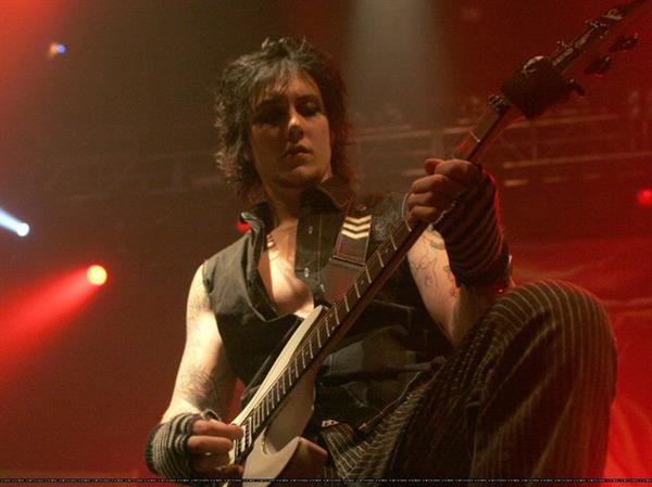 Synyster Gates