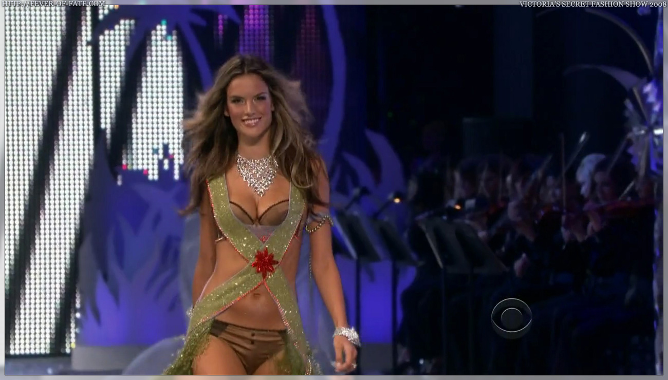 Alessandra Ambrosio in lingerie