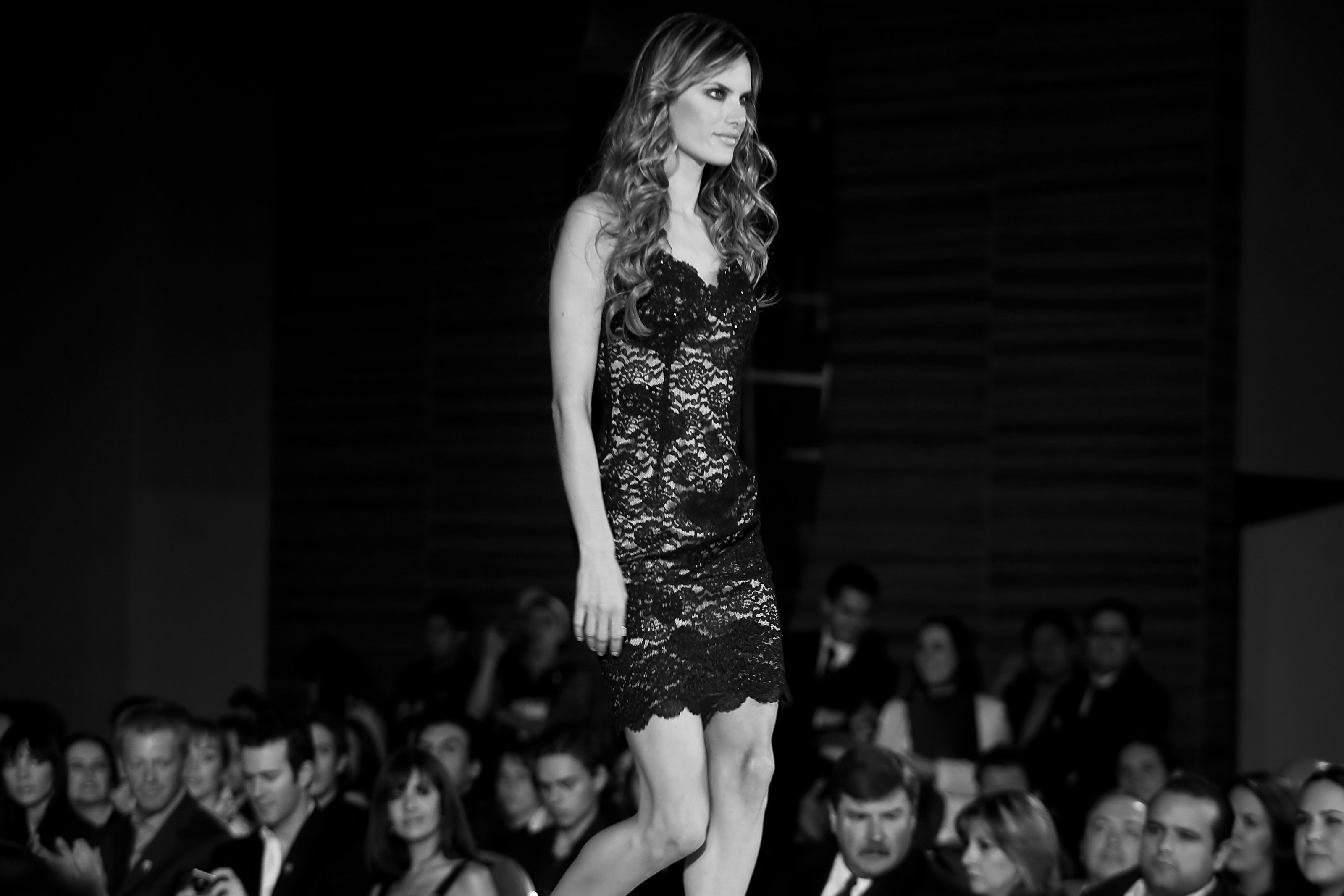 Alessandra Ambrosio Pictures Alessandra Ambrosio attends Fashion Fest Liverpool 2009 at Liverpool Santa Fe in Mexico City