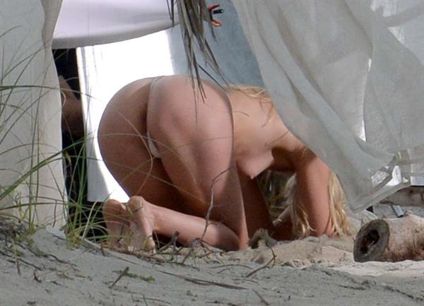 Elsa Hosk - breasts