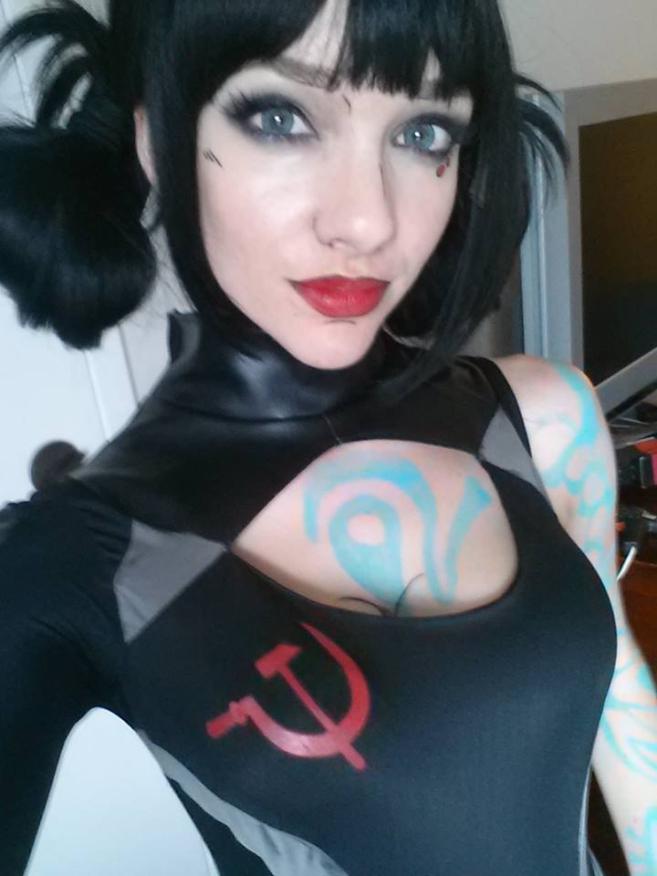 Lyz Brickley - Vladof Sickle Maya Cosplay