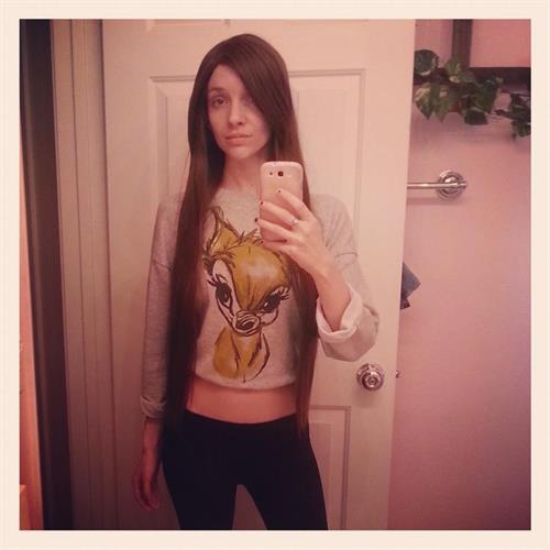 Lyz Brickley taking a selfie