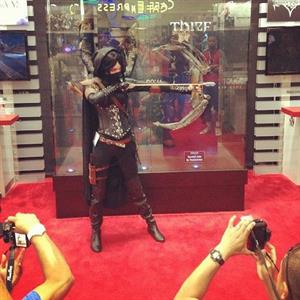 Lyz Brickley - Thief Garrett Cosplay